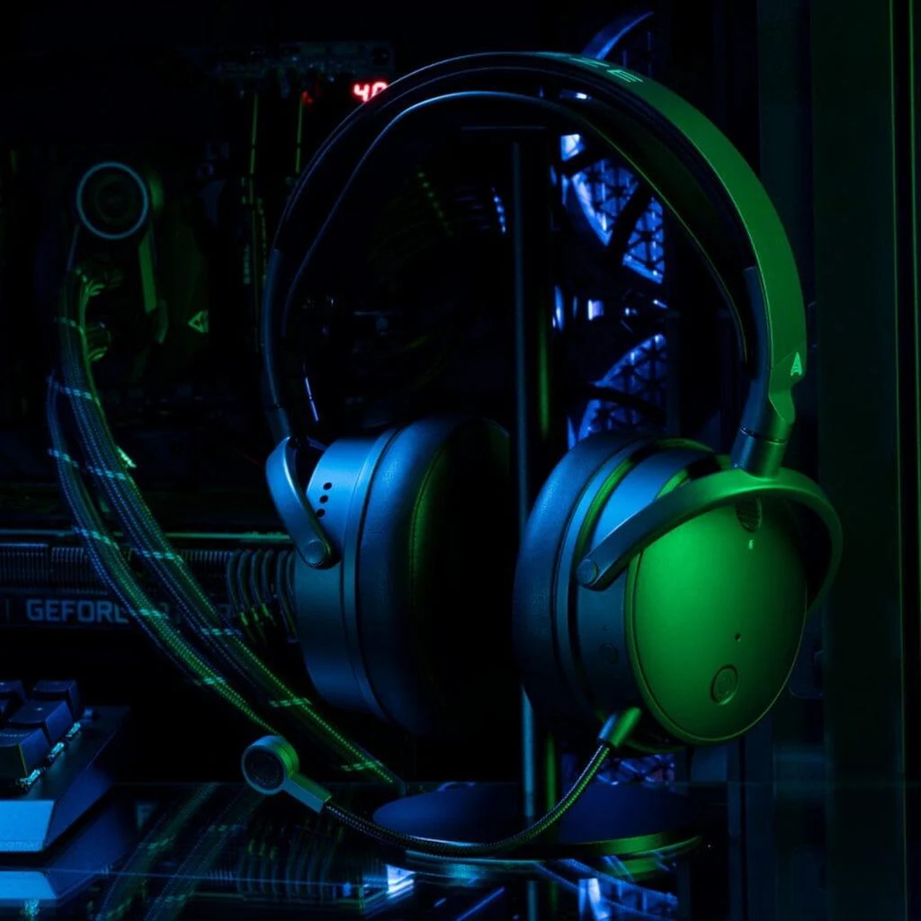 Audeze Maxwell Wireless Headphones - Open Box - Image 5