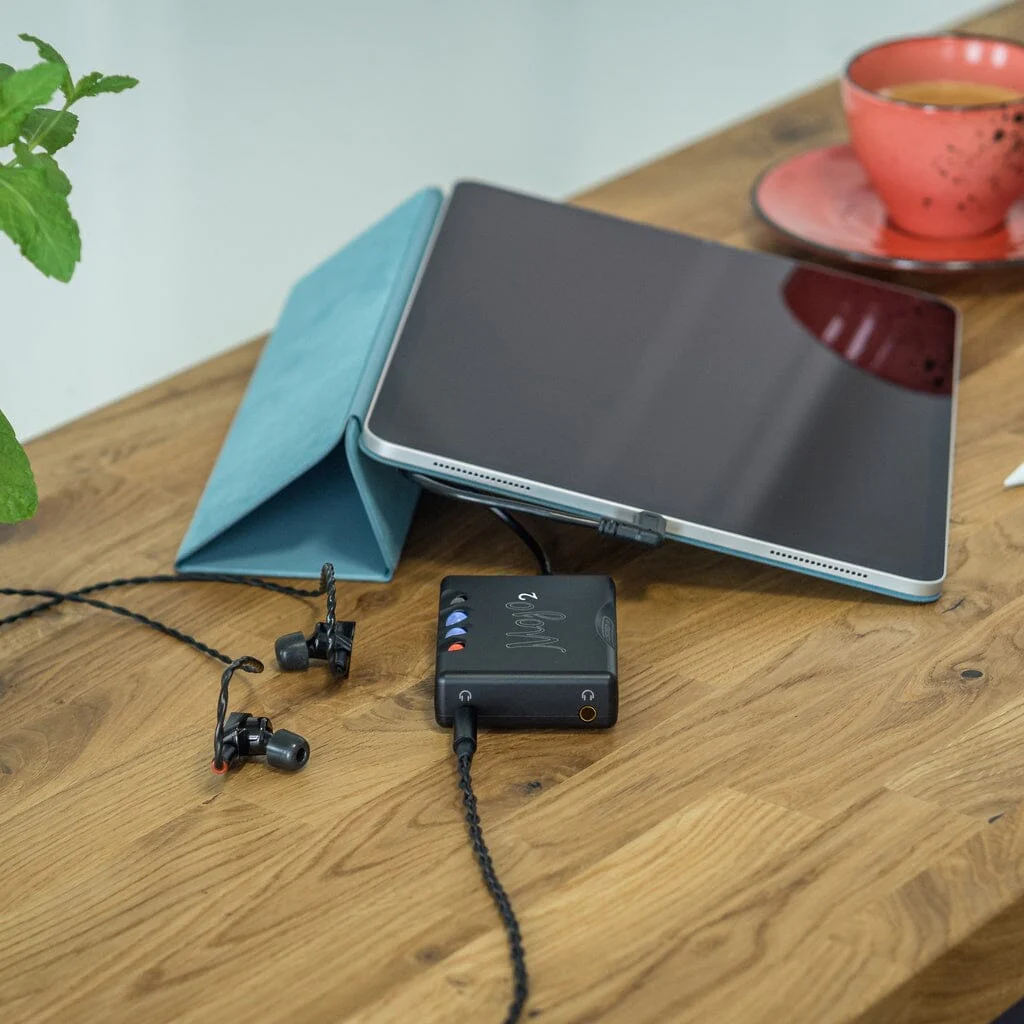 Chord Electronics Mojo 2 Portable DAC and Headphone Amplifier (4.4mm) - Image 4