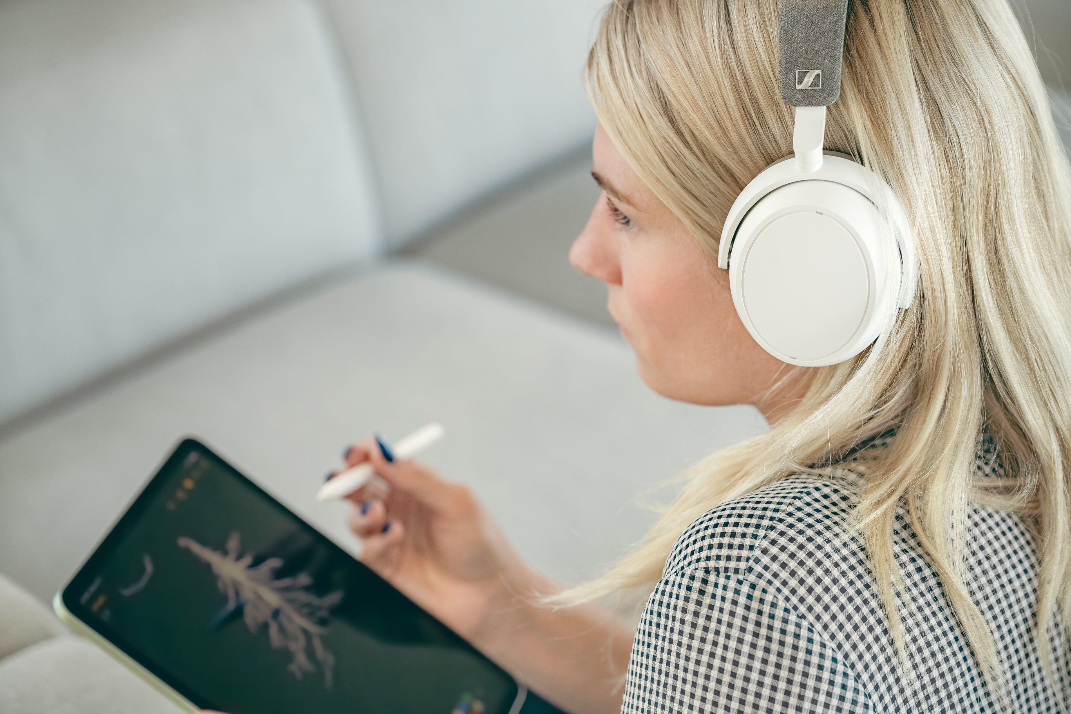 Sennheiser Momentum 4 Headphones - Image 14